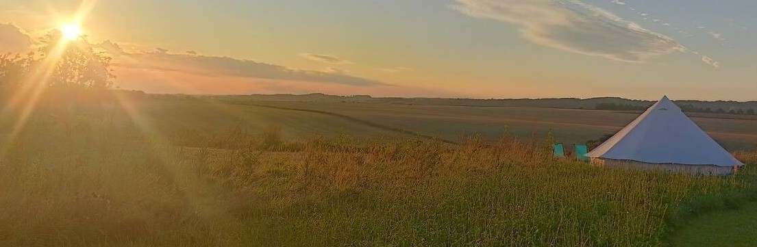 Glamping hytte med udsigt til natur